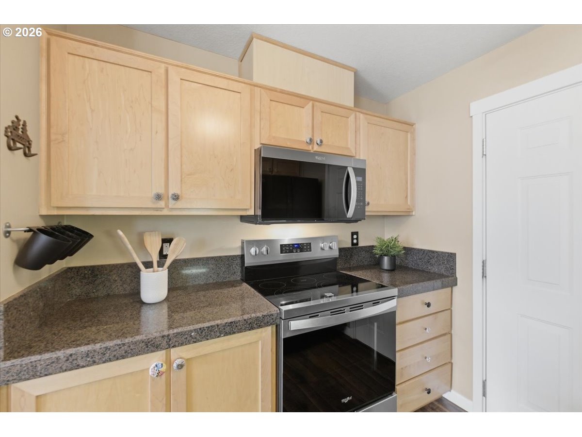 Photo #17: 717358302 Listing: Photo #17