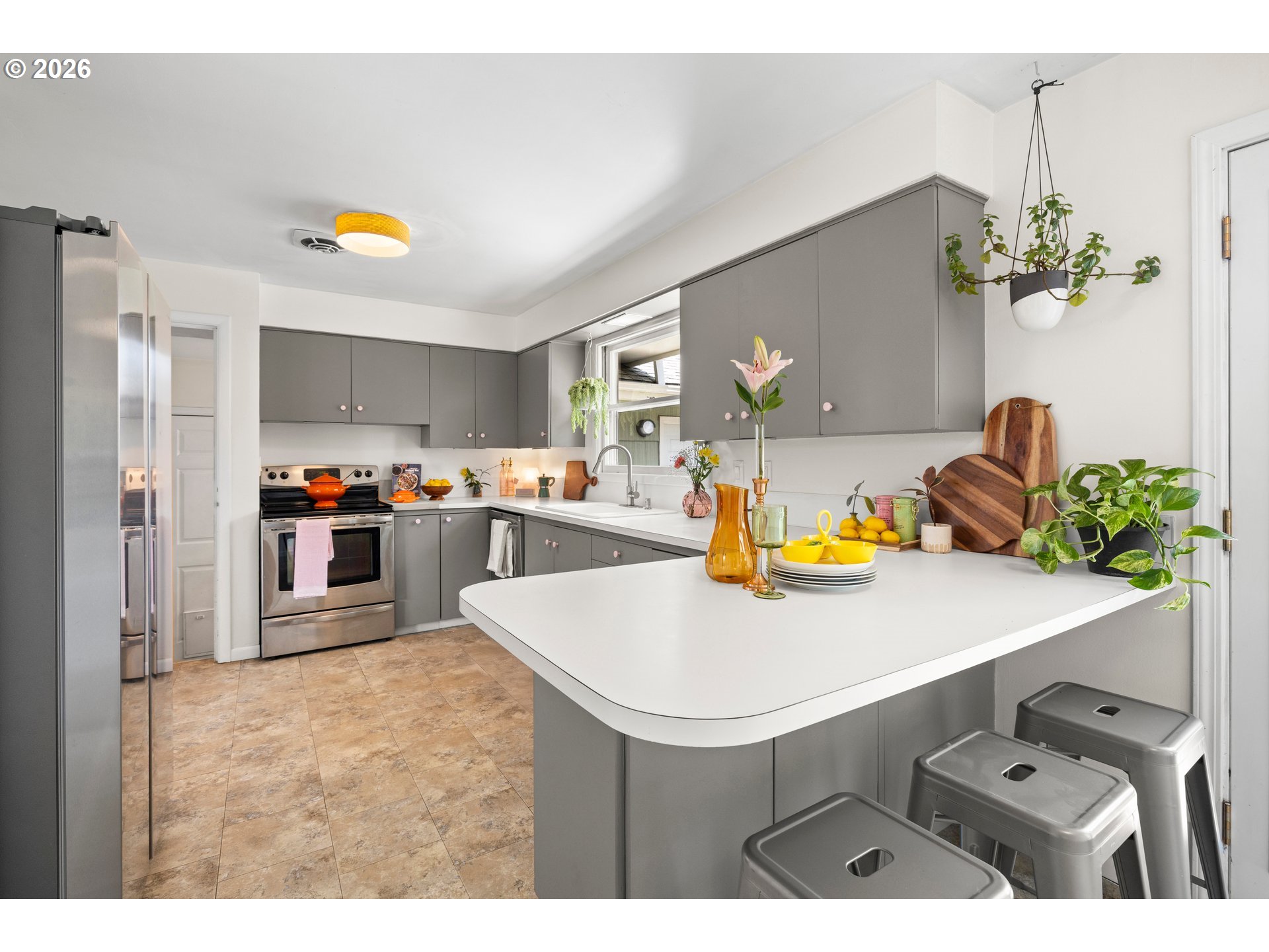 600 NE 108TH AVE, Portland, OR, 97220