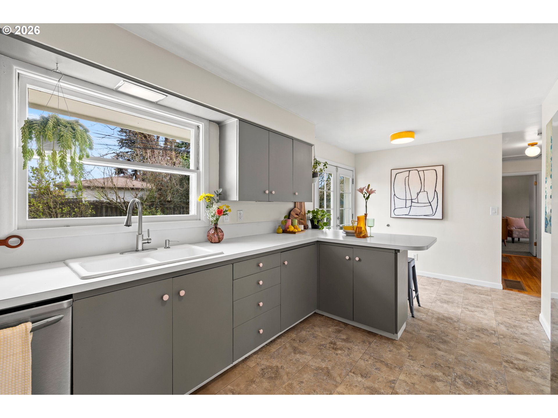 600 NE 108TH AVE, Portland, OR, 97220