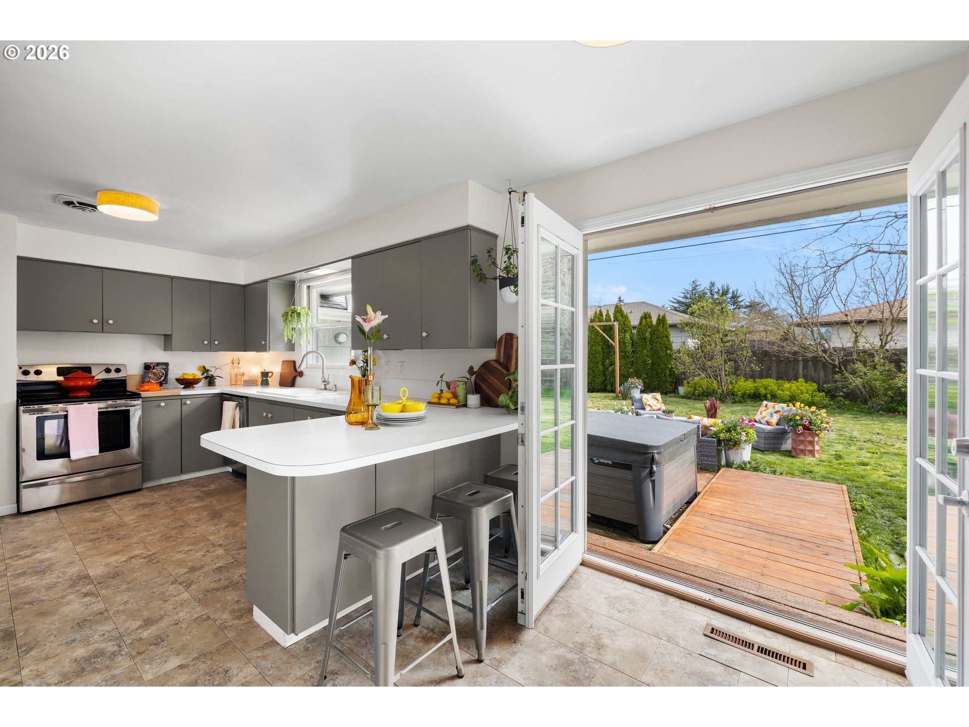 600 NE 108TH AVE, Portland, OR, 97220