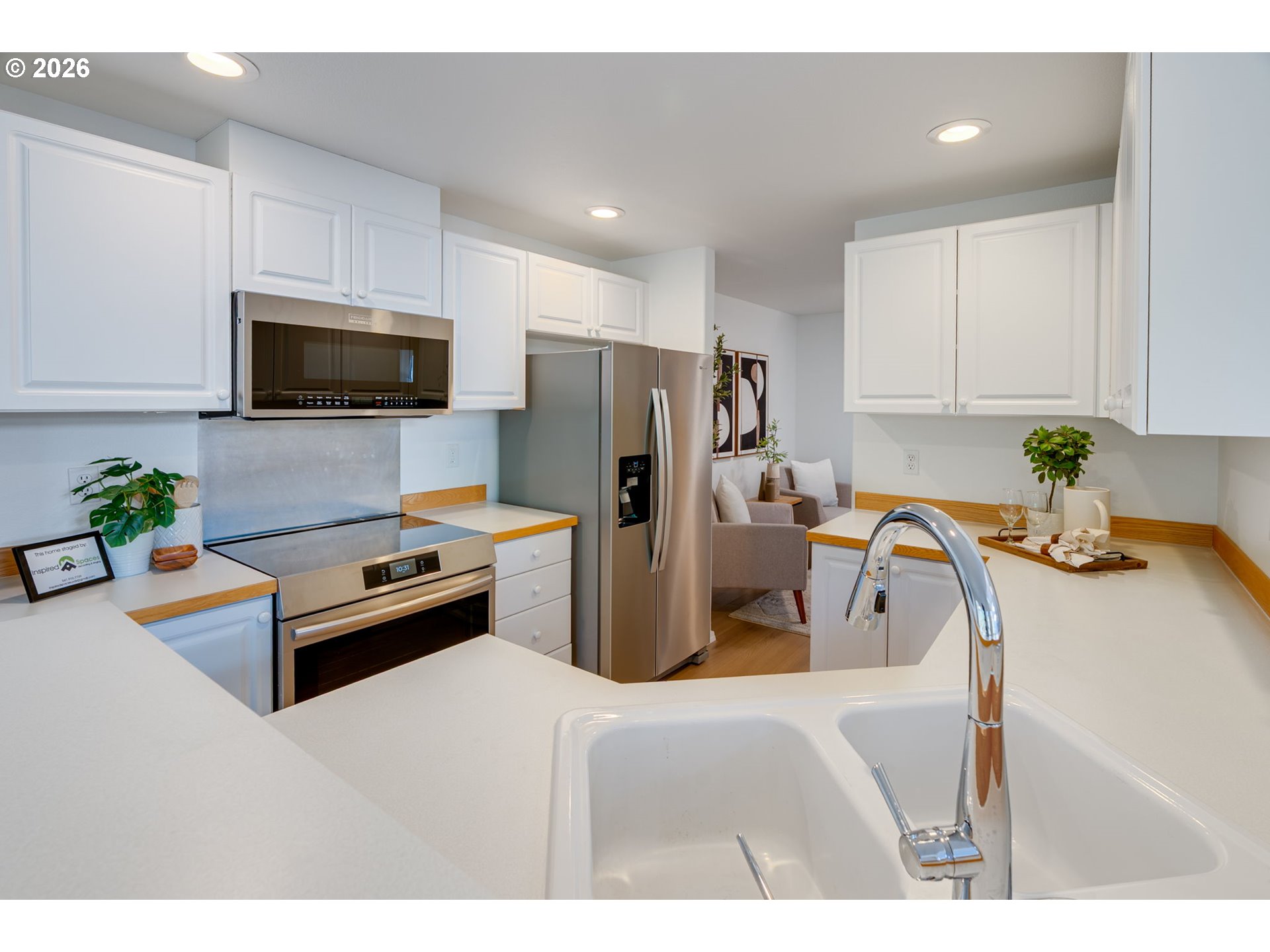 Photo #4: 717675962 Listing: Photo #4