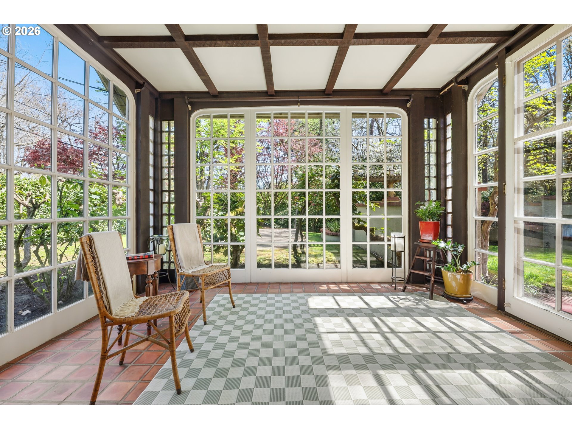 3574 E BURNSIDE ST, Portland, OR, 97214