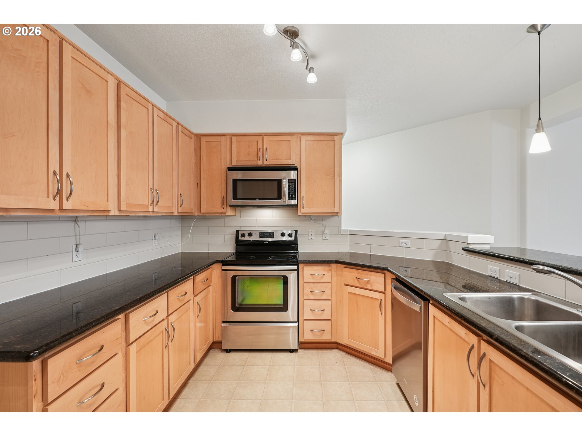 Photo #12: 718865627 Listing: Photo #12