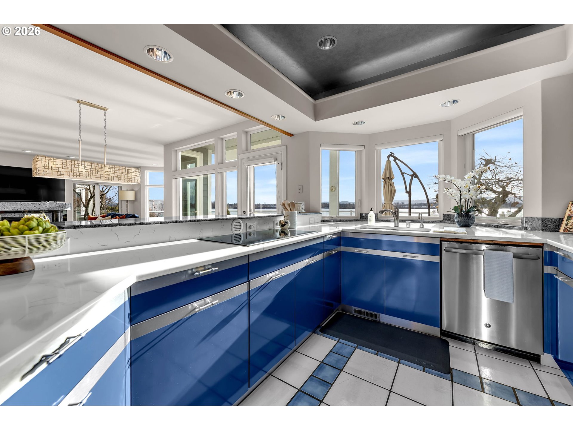 1463 SE COLUMBIA WAY, Vancouver, 3 Bedrooms Bedrooms, ,3.1 BathroomsBathrooms,Residential,For Sale,COLUMBIA,0,718948888