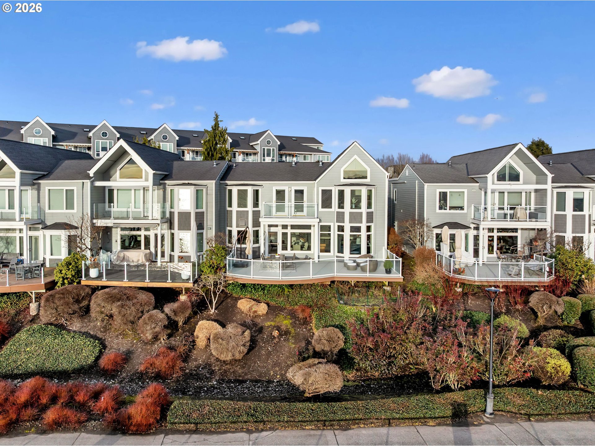 1463 SE COLUMBIA WAY, Vancouver, 3 Bedrooms Bedrooms, ,3.1 BathroomsBathrooms,Residential,For Sale,COLUMBIA,0,718948888