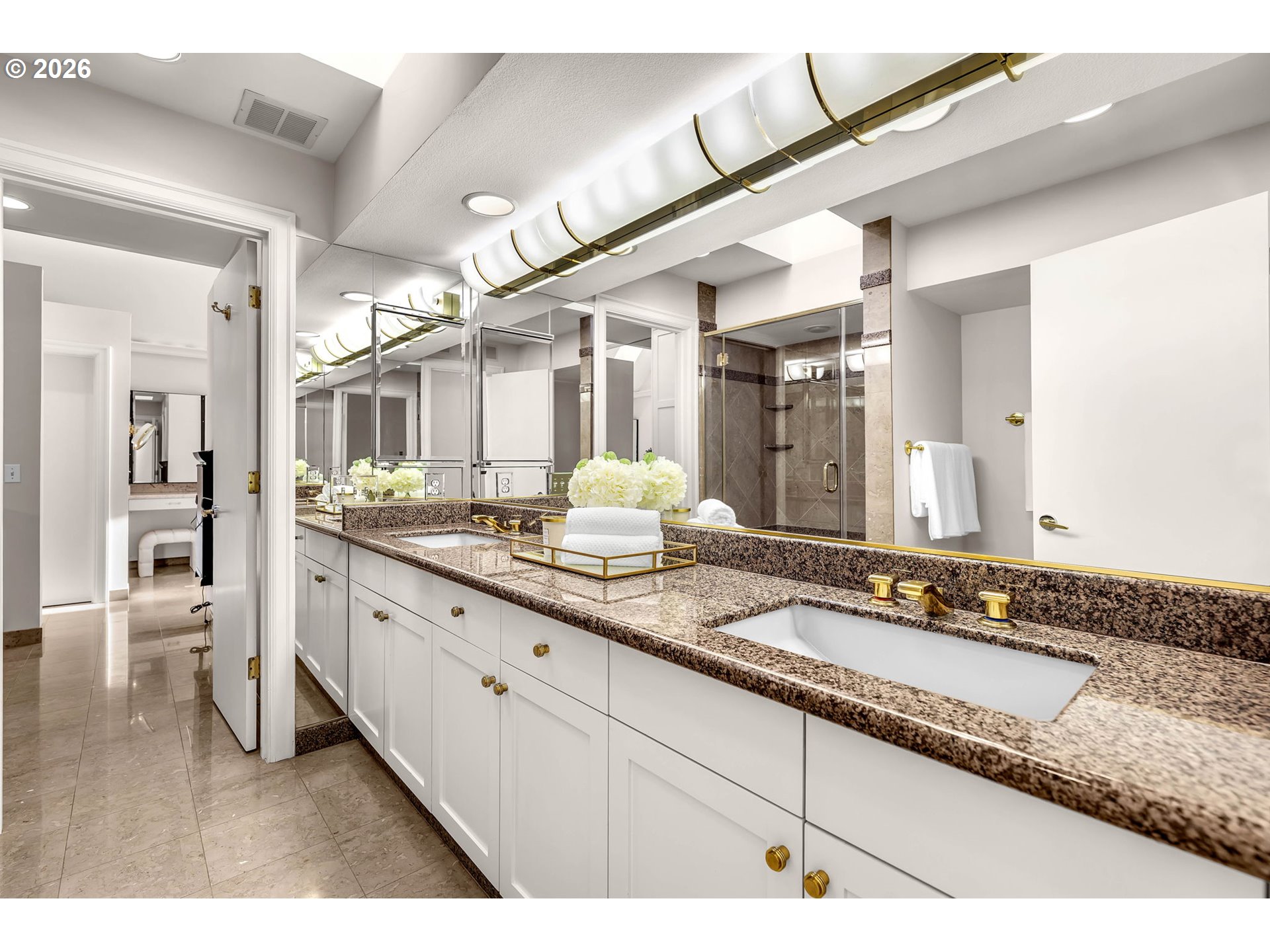 1463 SE COLUMBIA WAY, Vancouver, 3 Bedrooms Bedrooms, ,3.1 BathroomsBathrooms,Residential,For Sale,COLUMBIA,0,718948888