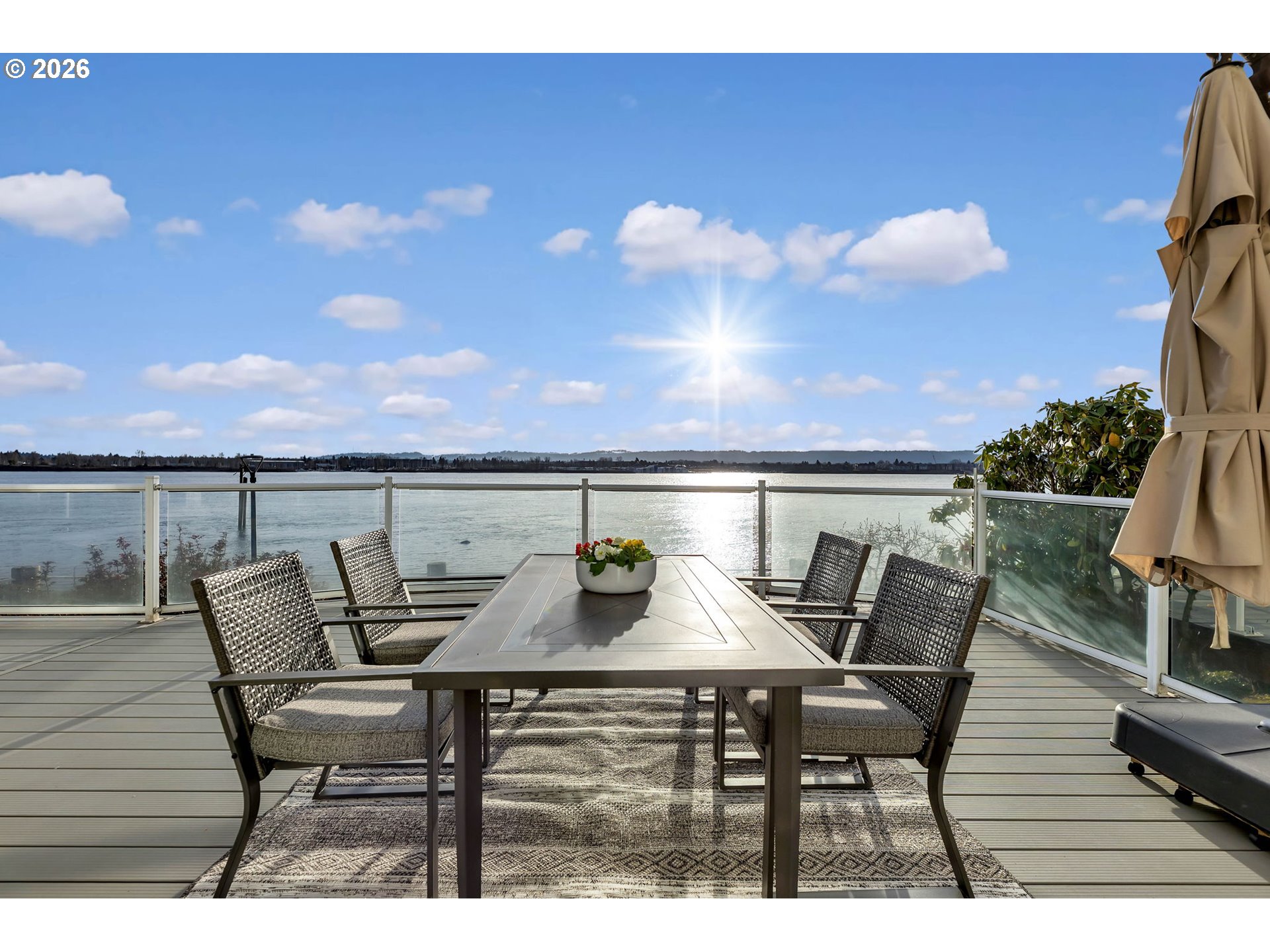 1463 SE COLUMBIA WAY, Vancouver, 3 Bedrooms Bedrooms, ,3.1 BathroomsBathrooms,Residential,For Sale,COLUMBIA,0,718948888