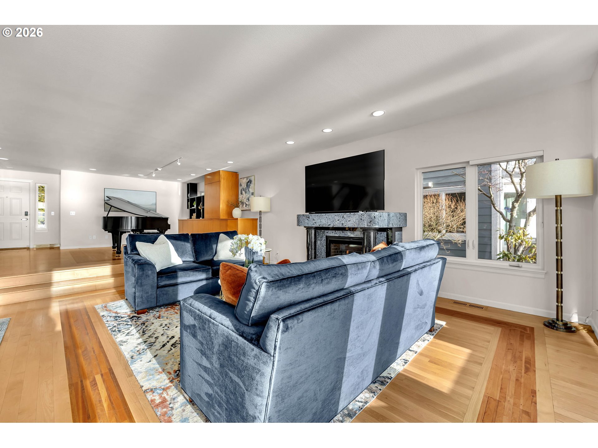 1463 SE COLUMBIA WAY, Vancouver, 3 Bedrooms Bedrooms, ,3.1 BathroomsBathrooms,Residential,For Sale,COLUMBIA,0,718948888