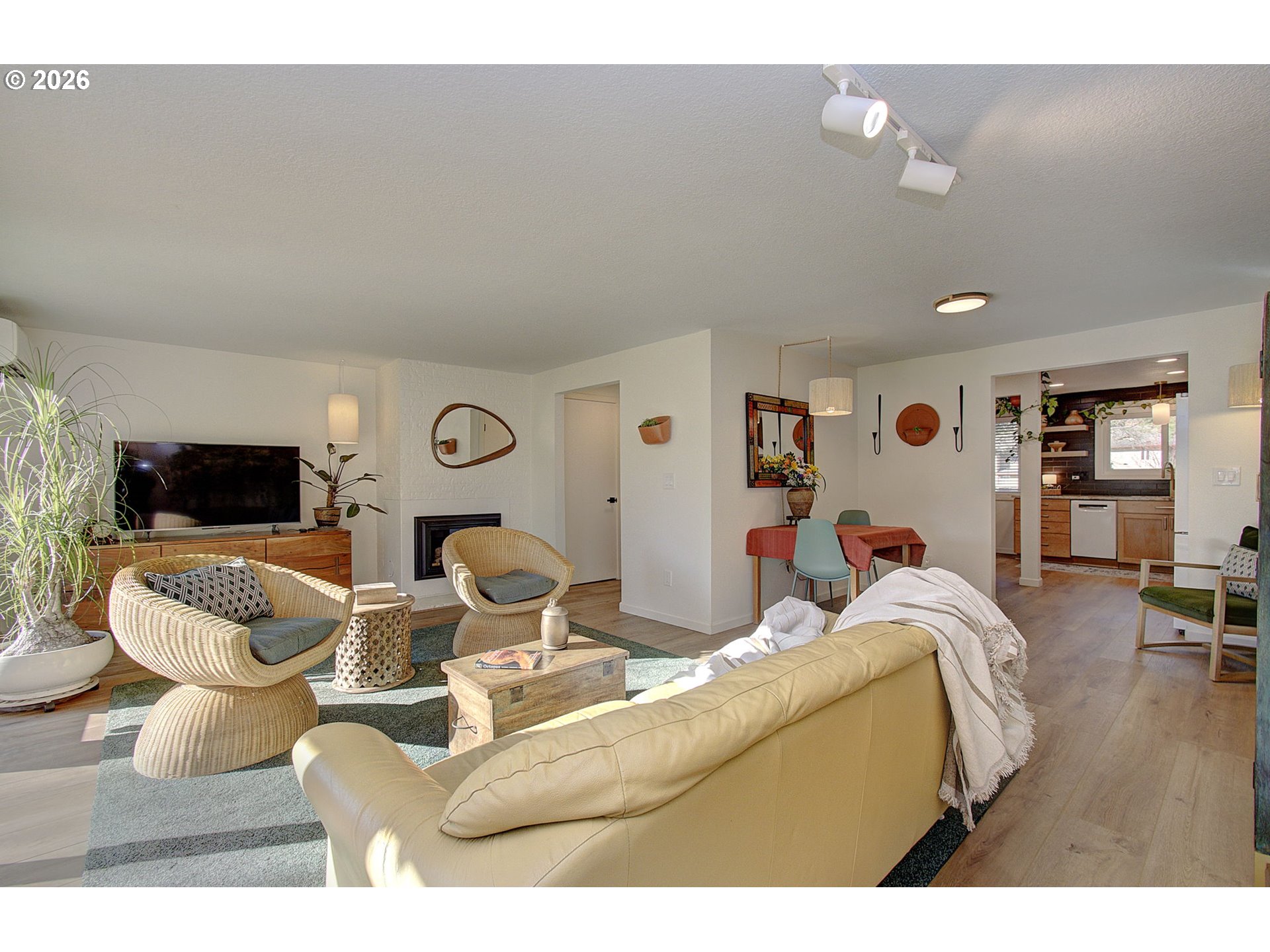 Photo #16: 719313722 Listing: Photo #16