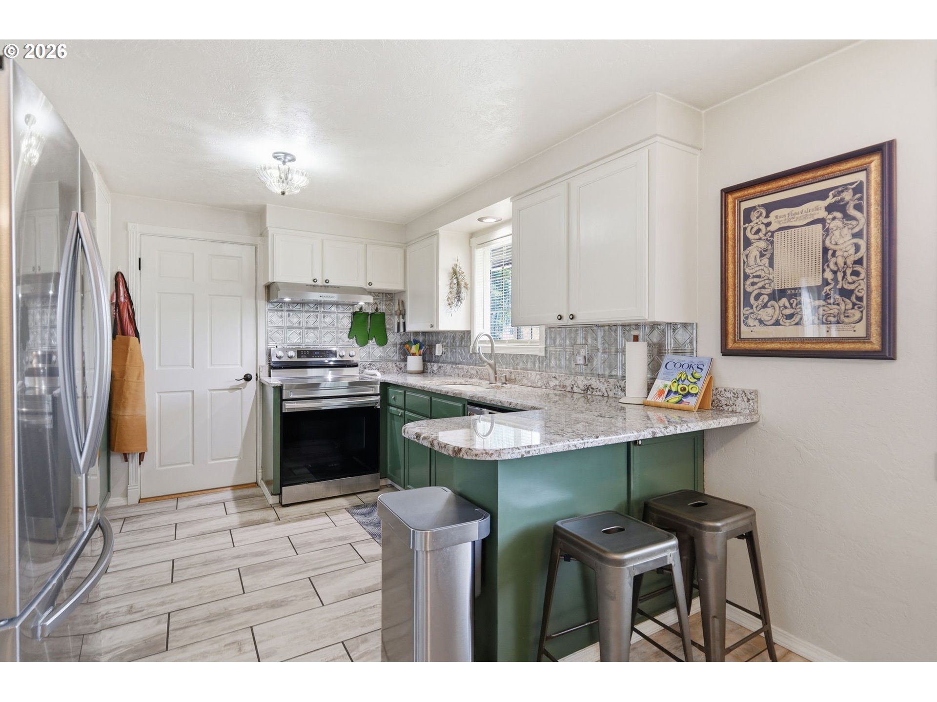 Property photo 11 of 43