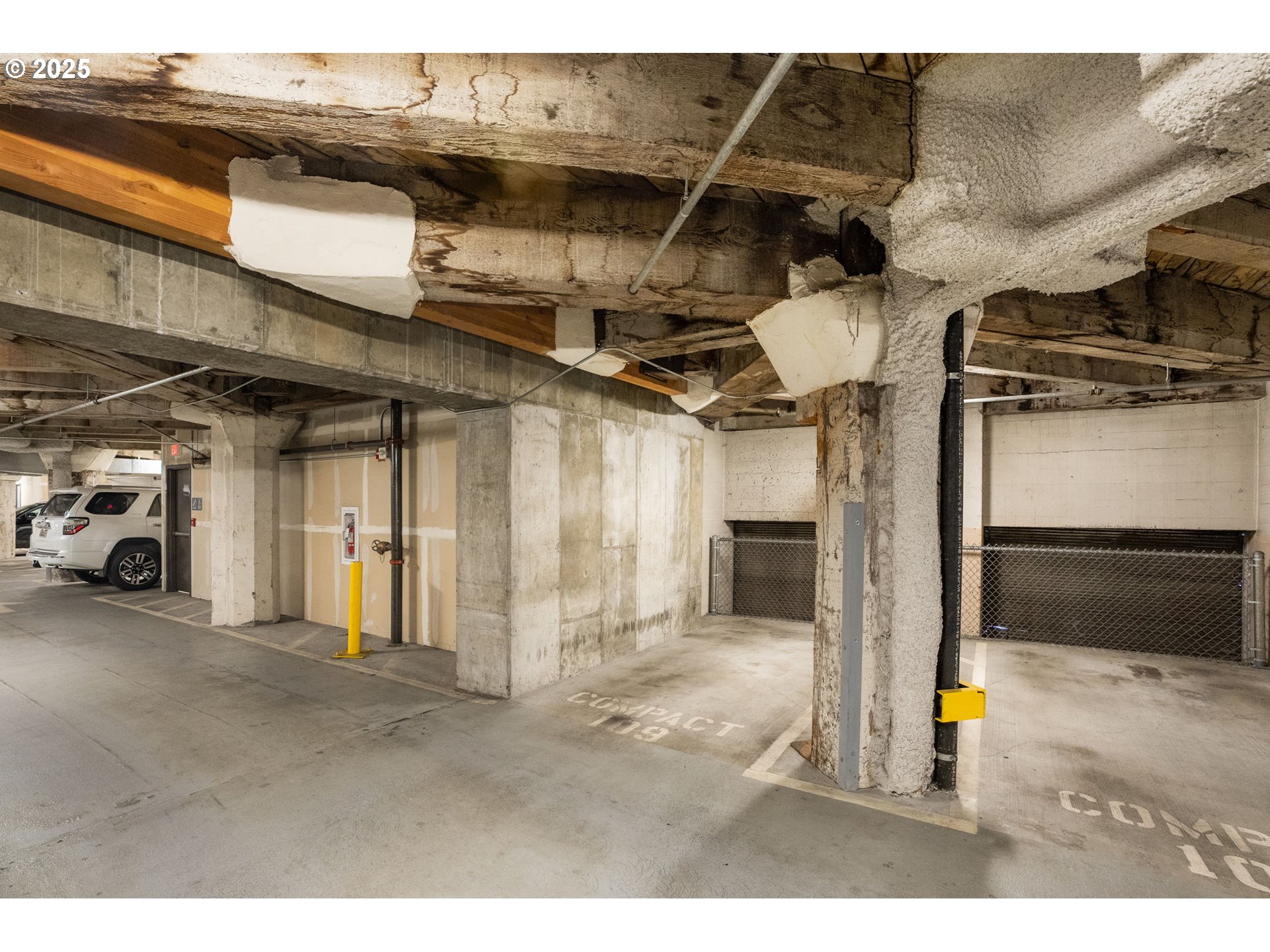 Photo #12: 720638464 Listing: Photo #12