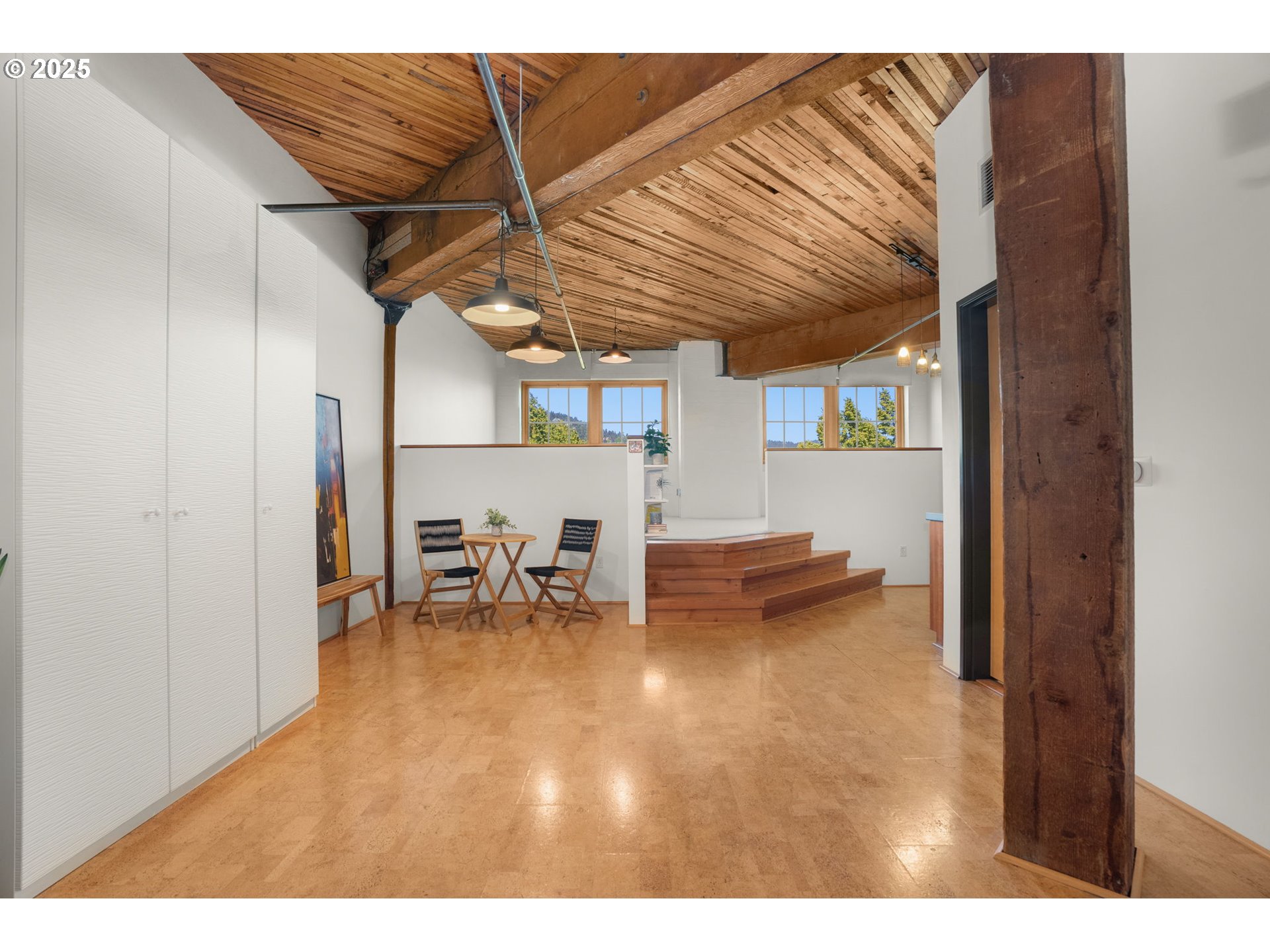 Photo #3: 720638464 Listing 