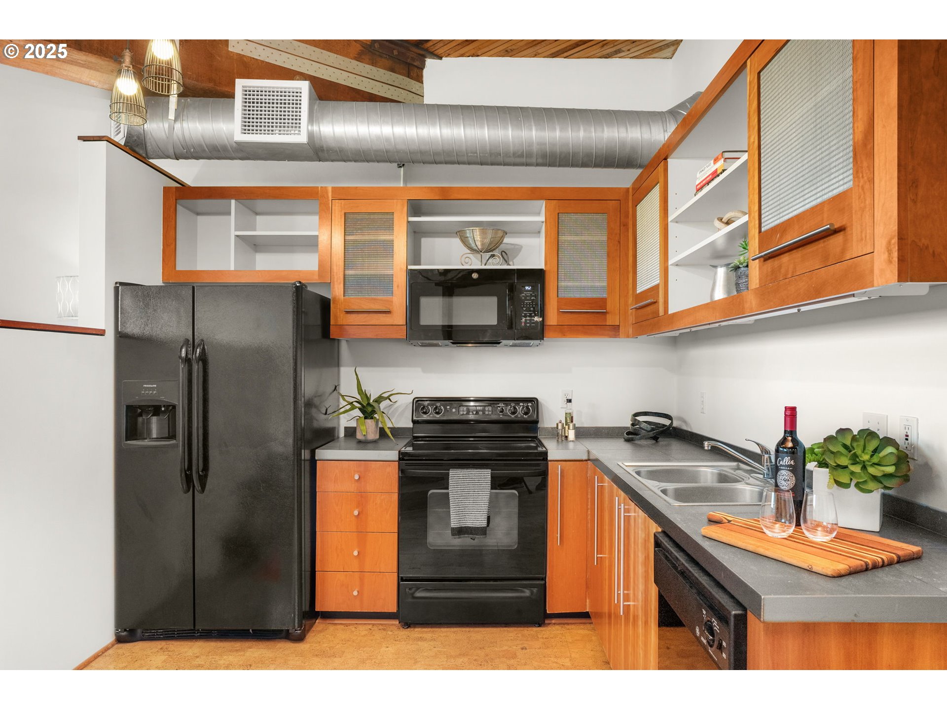 Photo #8: 720638464 Listing: Photo #8