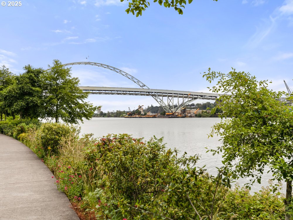 1260 NW NAITO PKWY UNIT 801B, Portland, OR, 97209