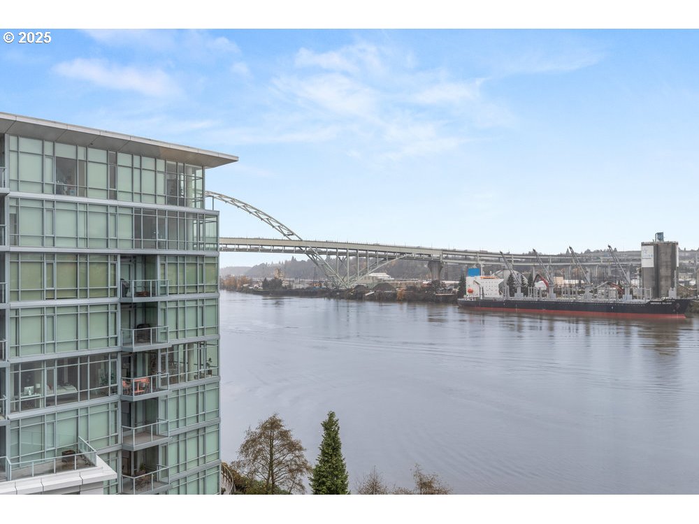 1260 NW NAITO PKWY UNIT 801B, Portland, OR, 97209