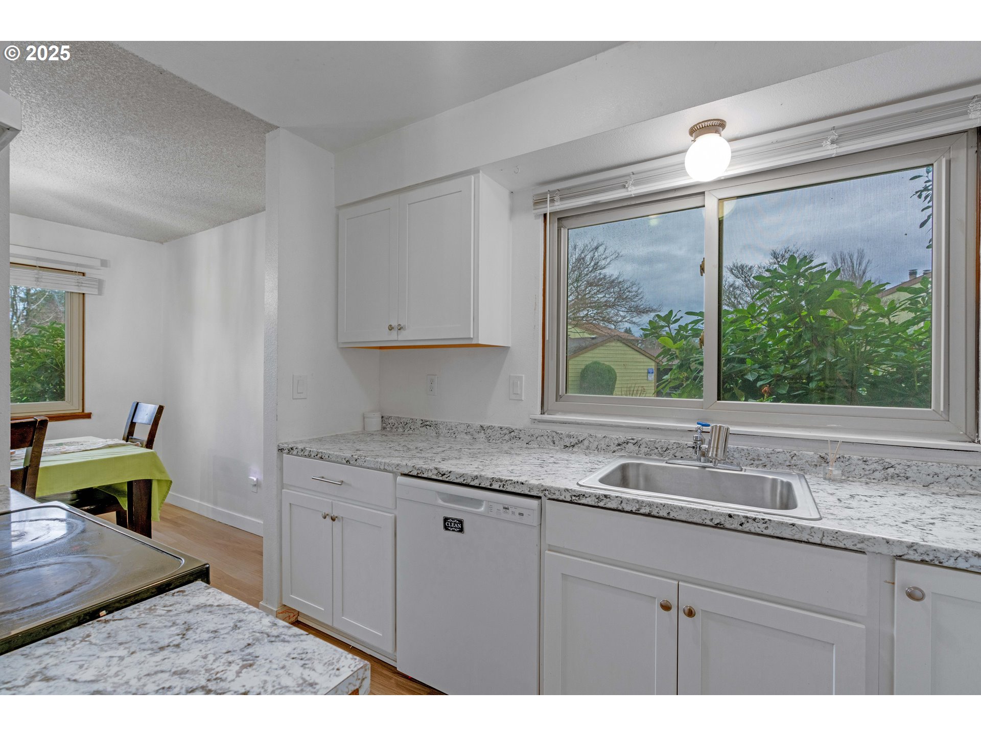 Photo #9: 721370385 Listing: Photo #9