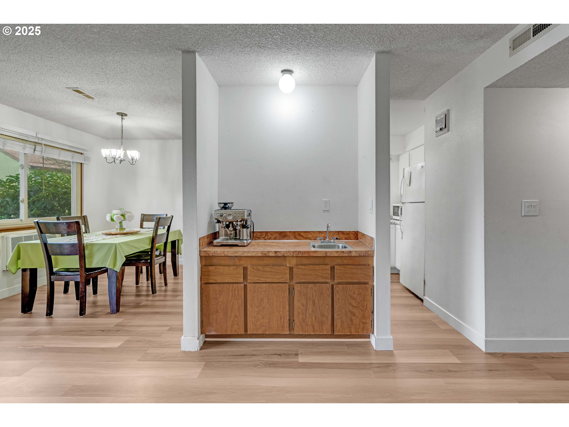 Photo #3: 721370385 Listing: Photo #3