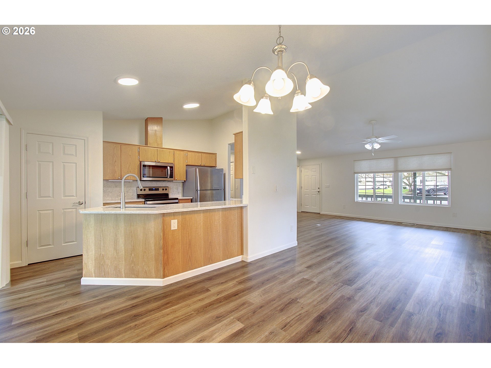 Photo #11: 721563184 Listing: Photo #11