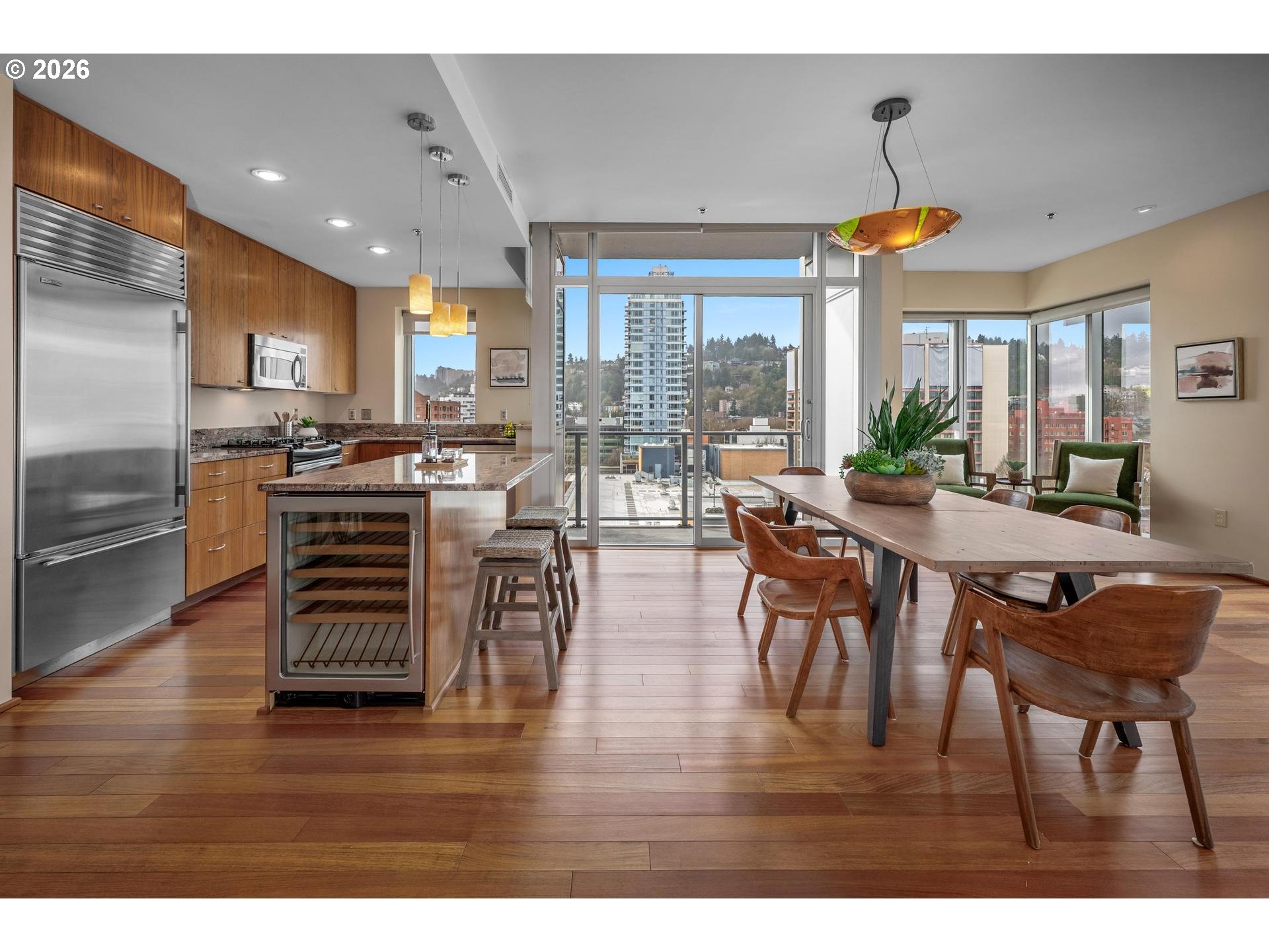 Photo #10: 721586693 Listing: Photo #10