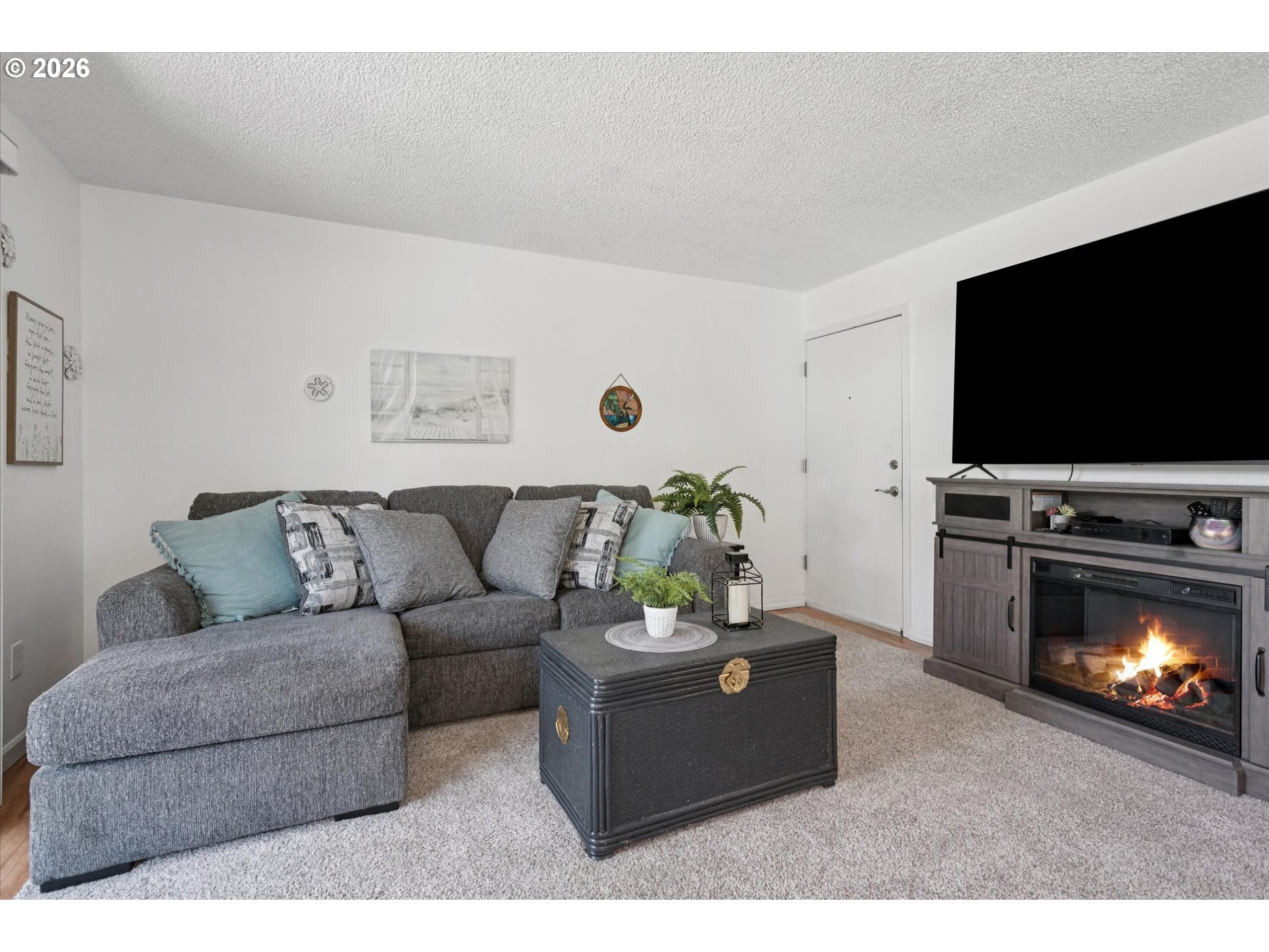Photo #4: 721620406 Listing: Photo #4
