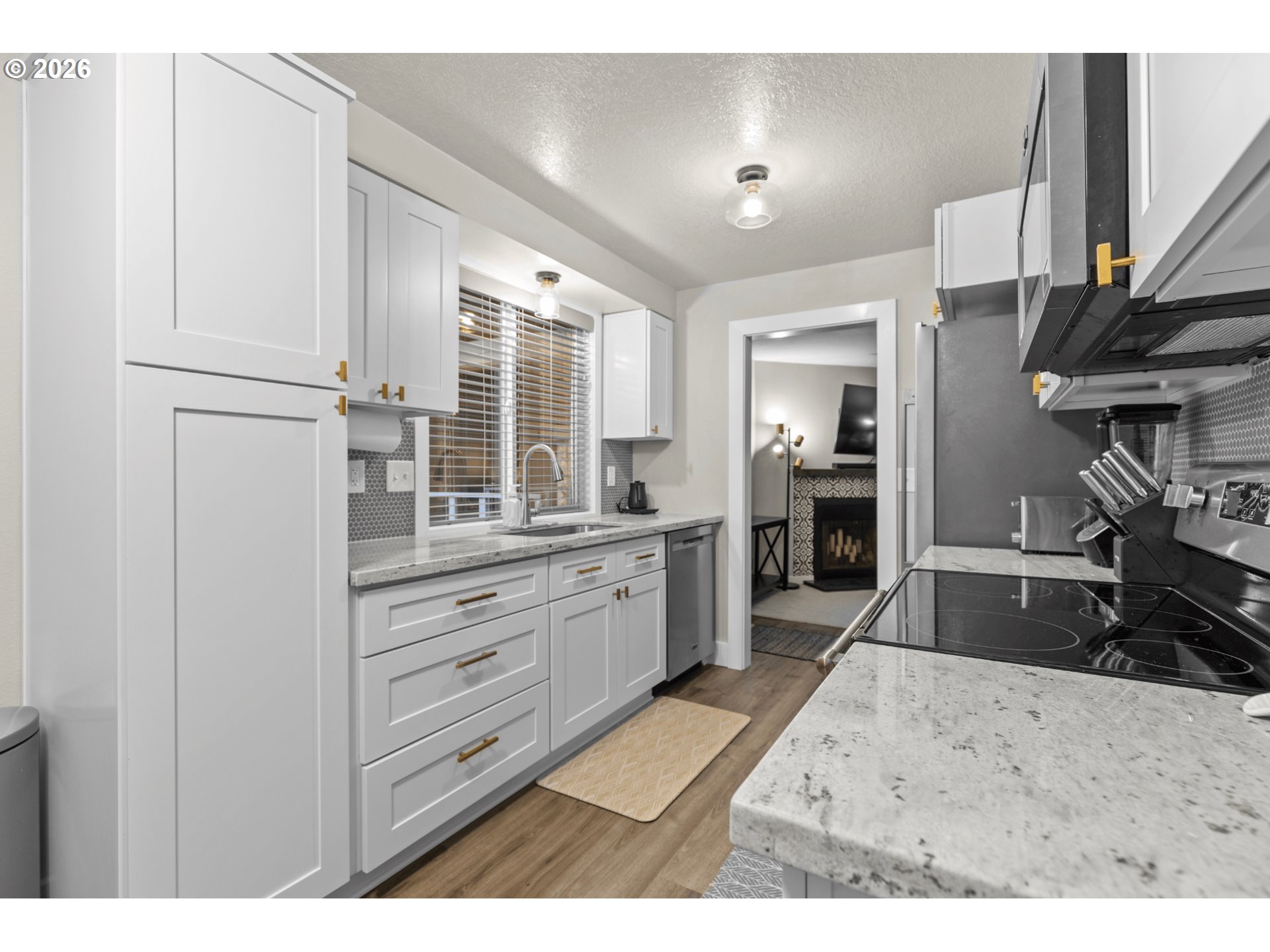 Photo #12: 721846170 Listing: Photo #12