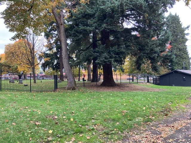 4th AVE, Veneta, OR, 97487