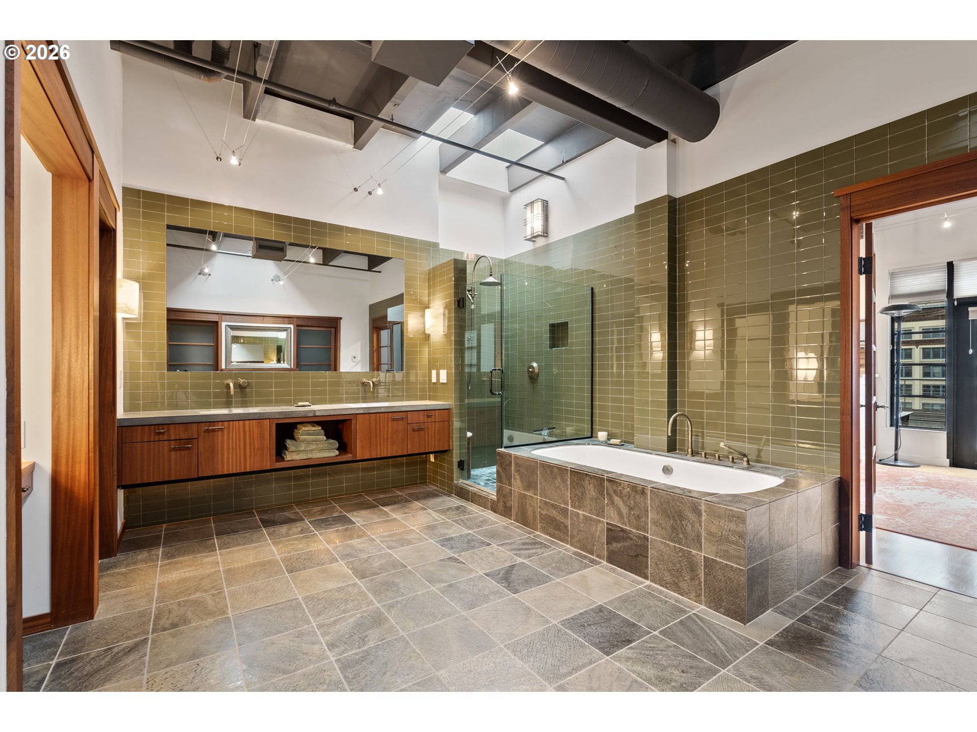 Photo #8: 722357084 Listing: Photo #8