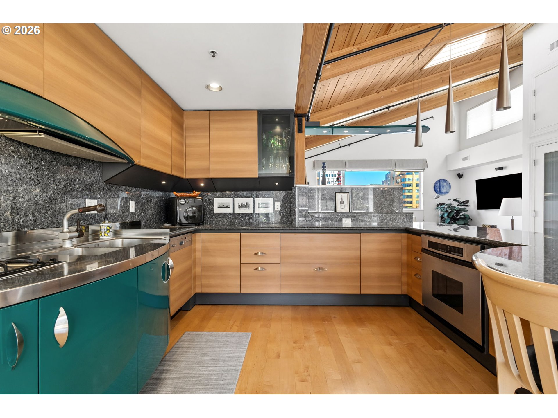 Photo #22: 722472742 Listing: Photo #22