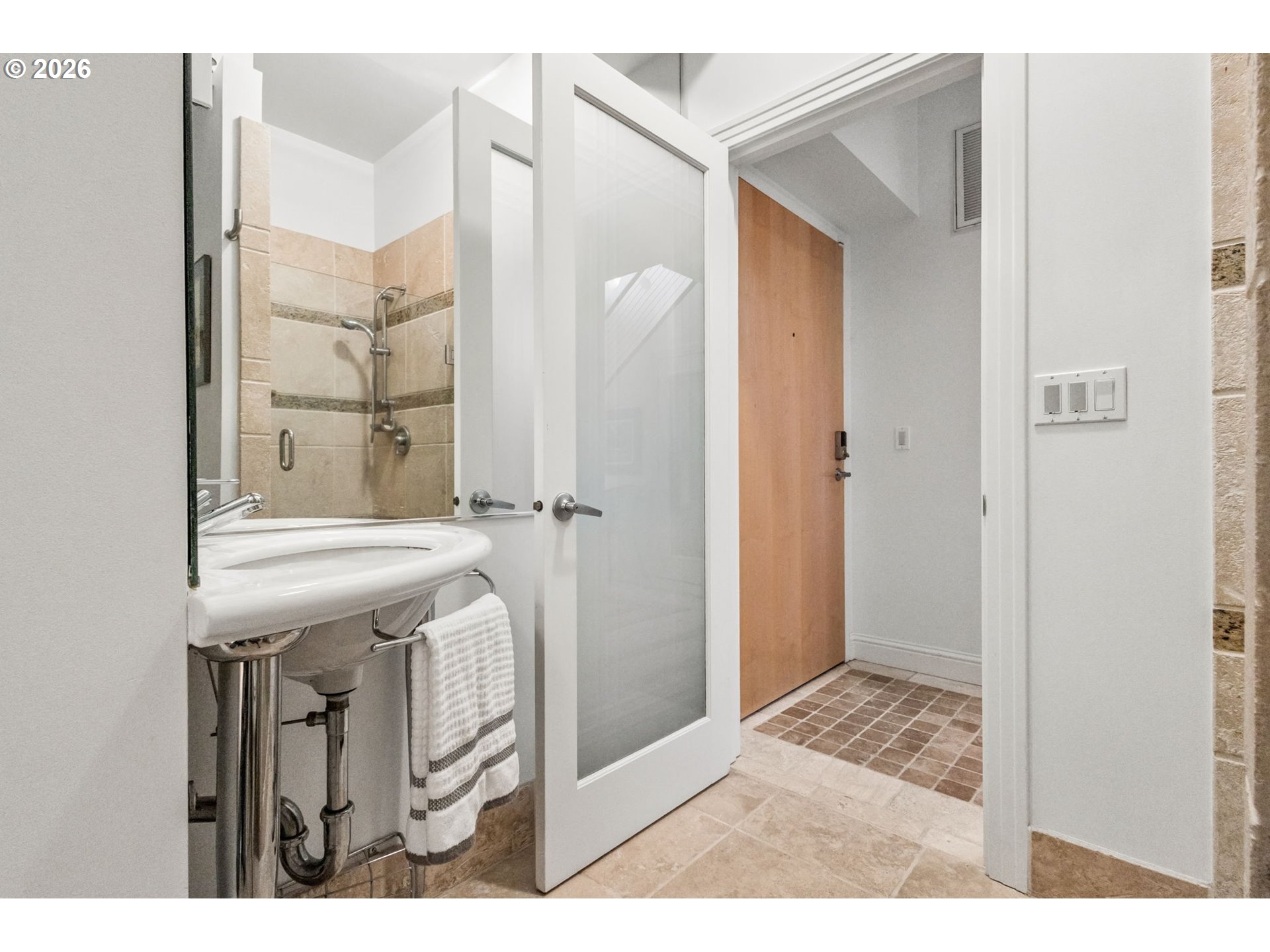 Photo #35: 722472742 Listing: Photo #35