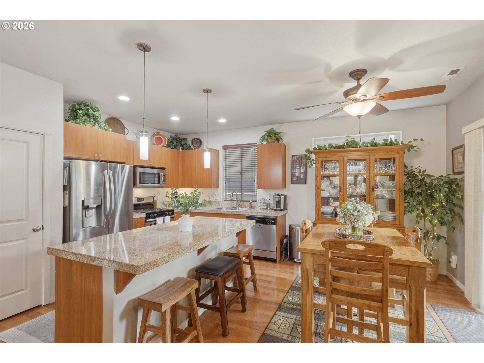 Photo #8: 722696687 Listing: Photo #8