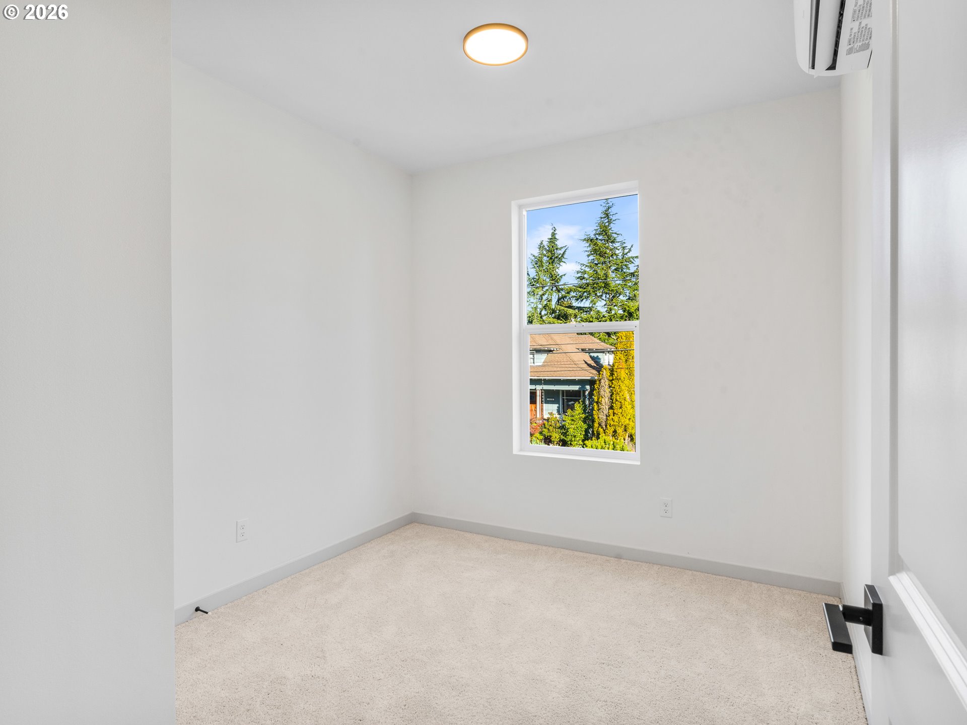 7466 SE Tolman ST, Portland, OR, 97206