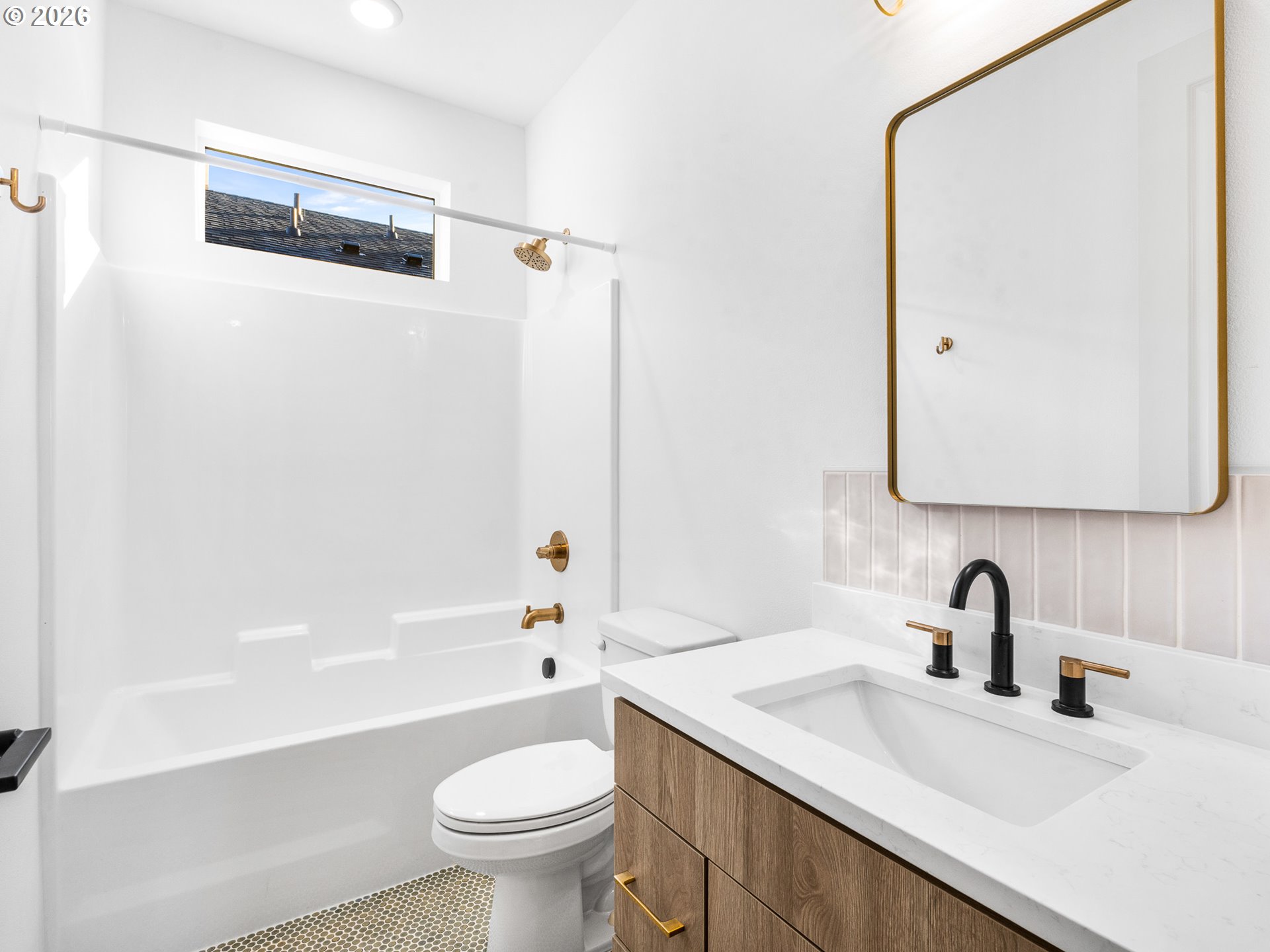 7466 SE Tolman ST, Portland, OR, 97206