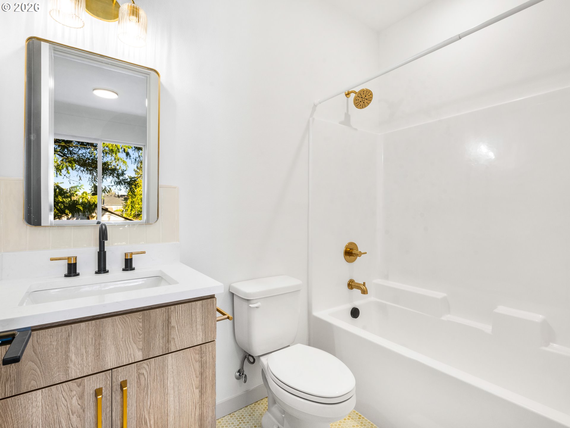 7466 SE Tolman ST, Portland, OR, 97206