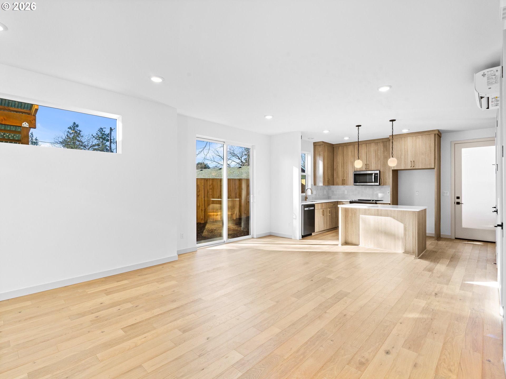 7466 SE Tolman ST, Portland, OR, 97206