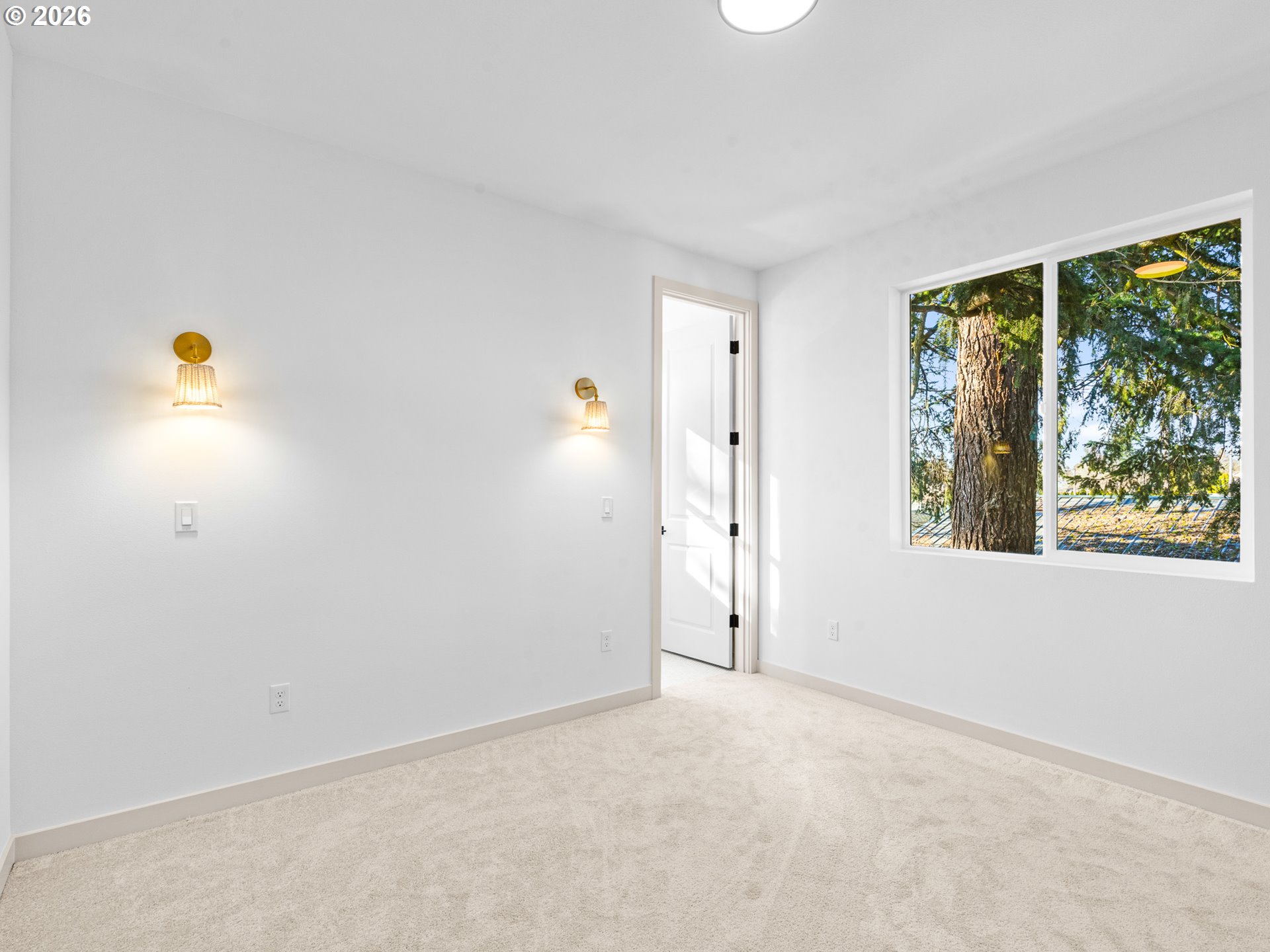 7466 SE Tolman ST, Portland, OR, 97206