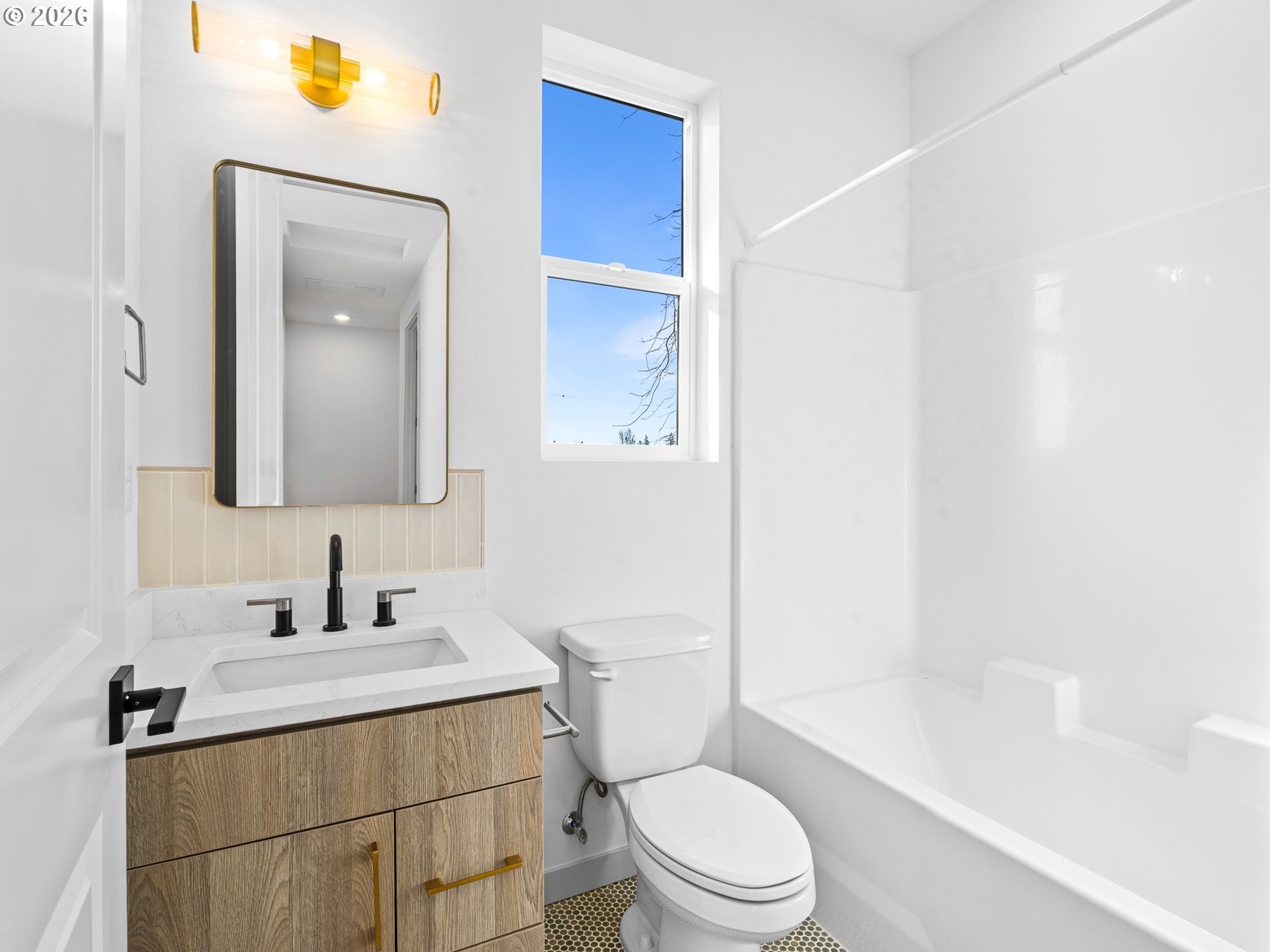 7466 SE Tolman ST, Portland, OR, 97206