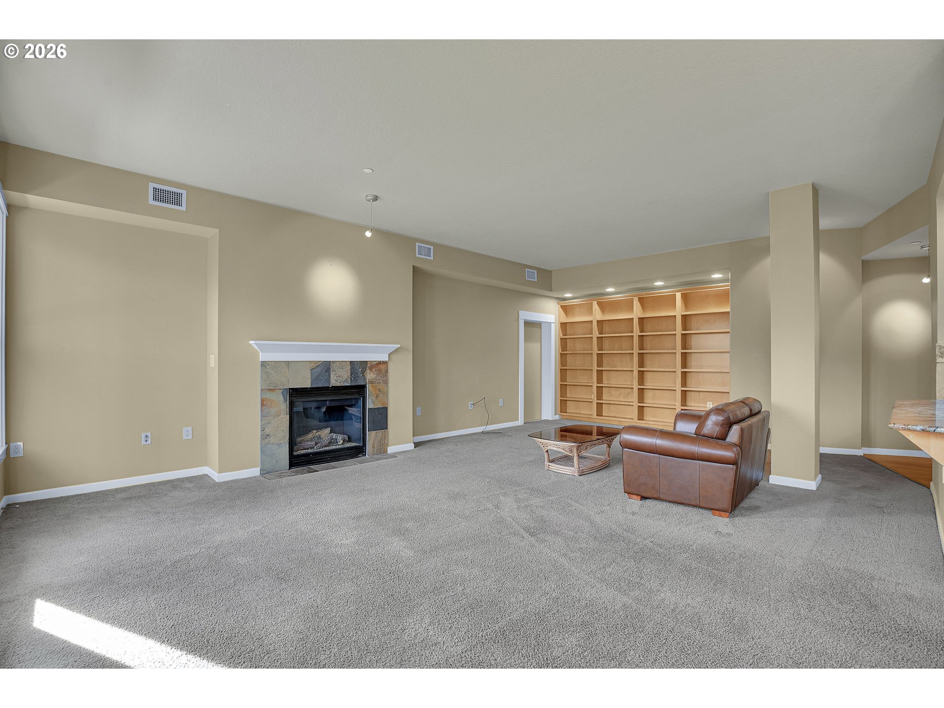 Photo #15: 724186380 Listing: Photo #15