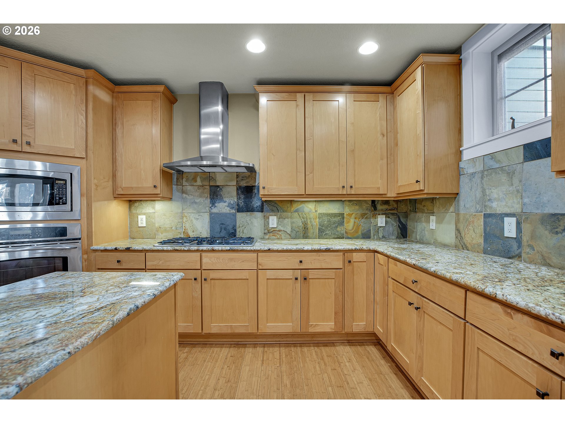 Photo #9: 724186380 Listing: Photo #9