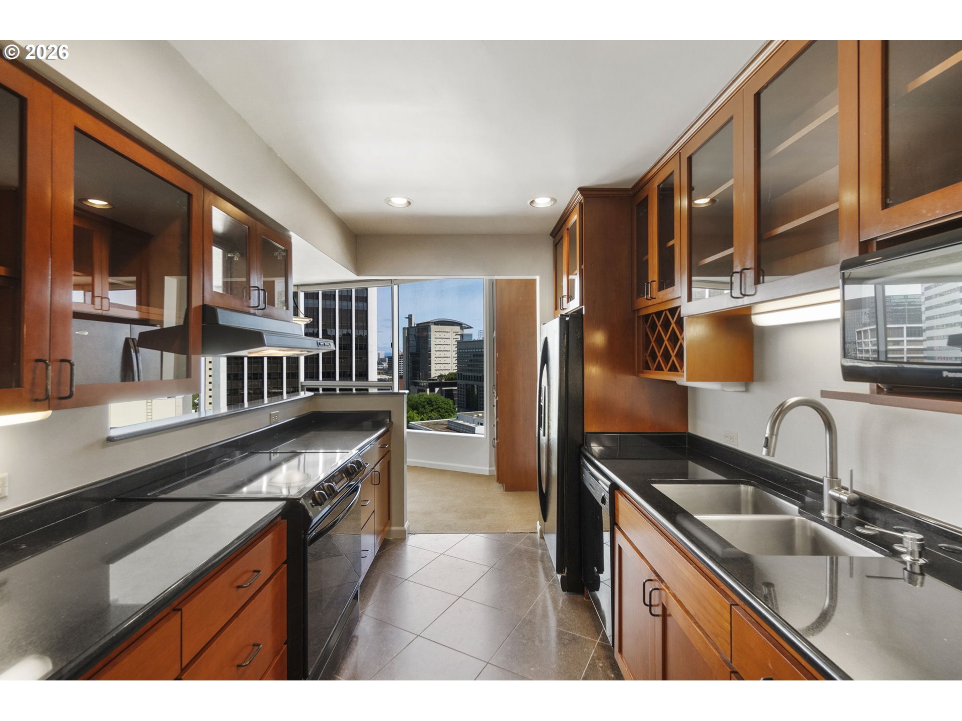 Photo #5: 724421390 Listing: Photo #5