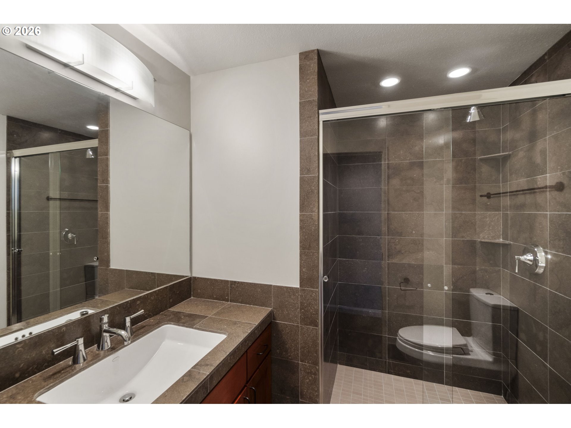 Photo #8: 724421390 Listing: Photo #8