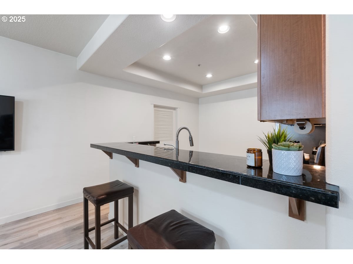 Photo #2: 724740512 Listing 