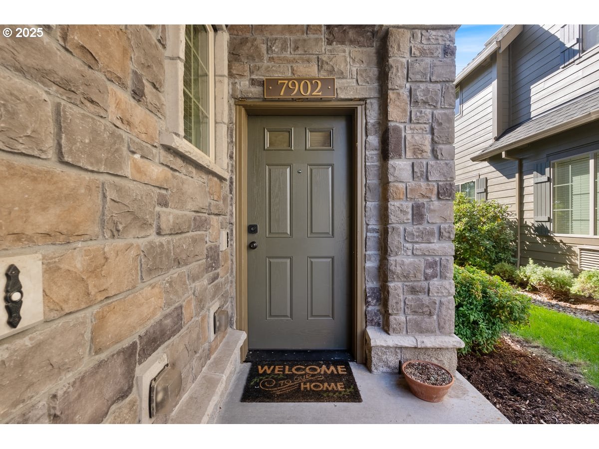 Photo #3: 724740512 Listing 