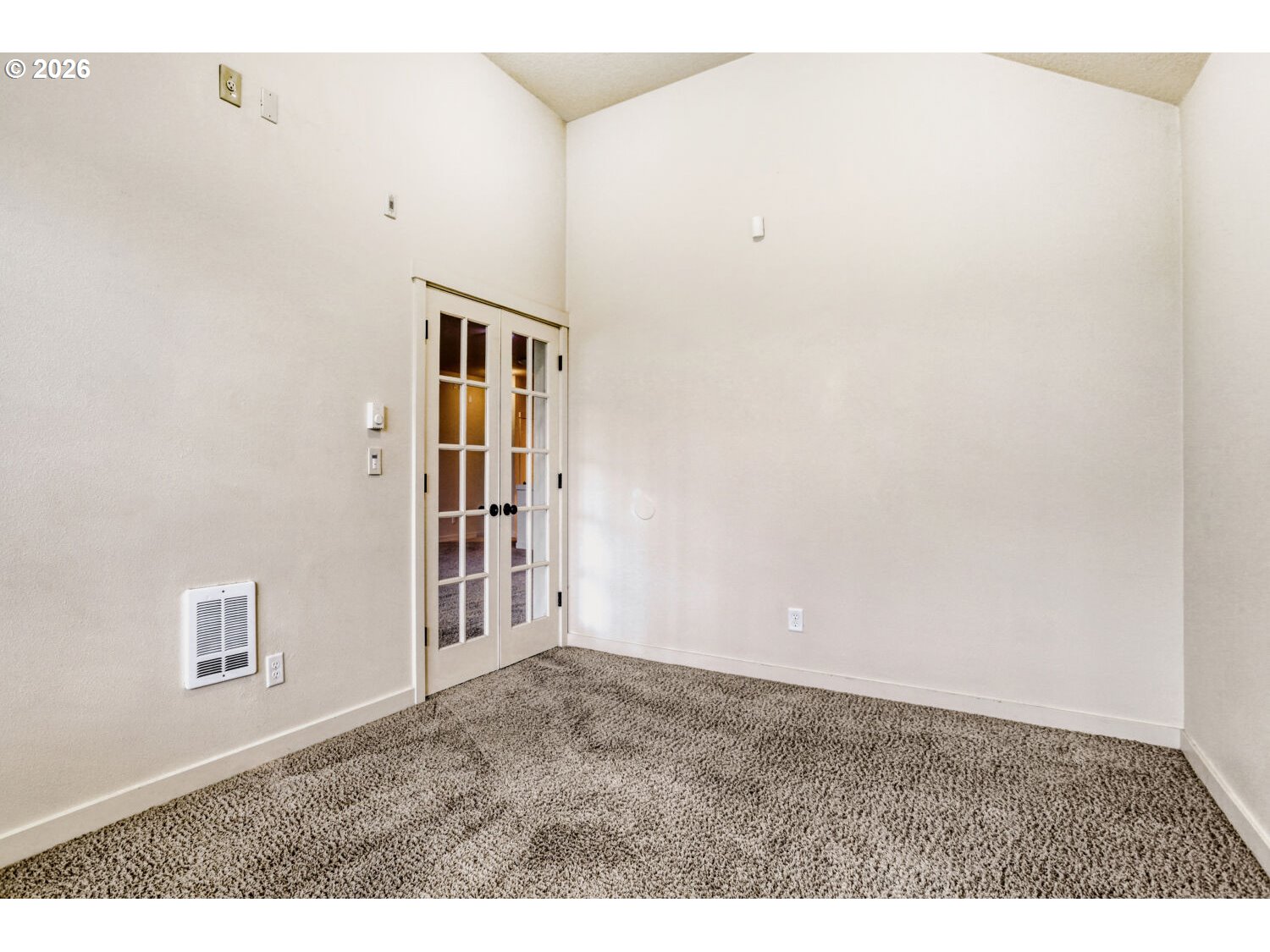 Photo #11: 724815814 Listing: Photo #11