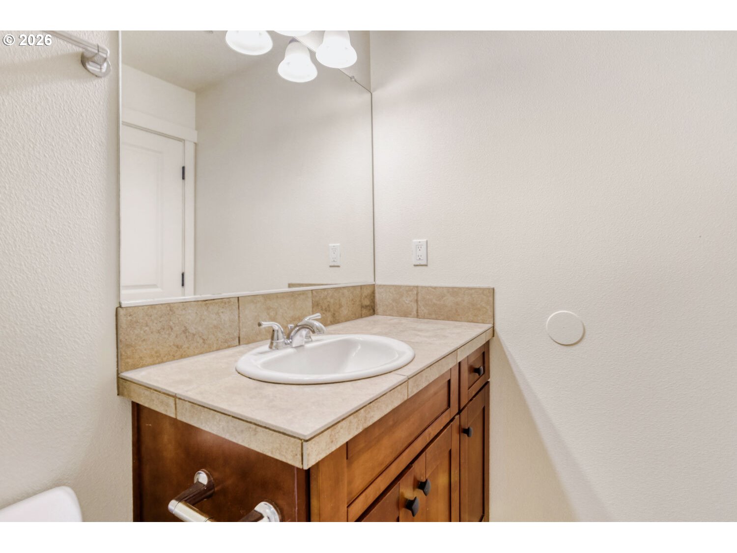 Photo #23: 724815814 Listing: Photo #23