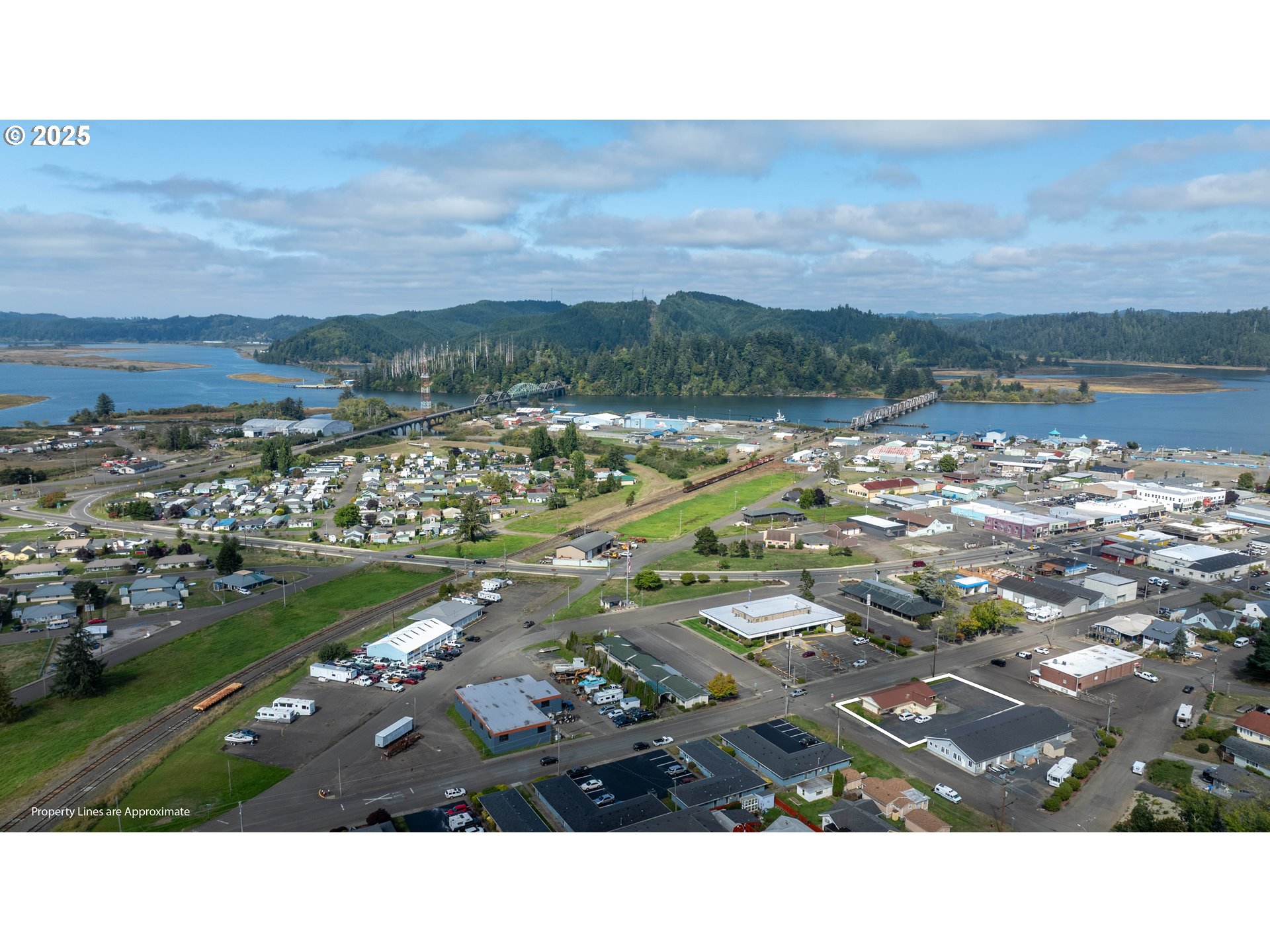 624 WINCHESTER AVE, Winchester Bay, OR, 97467