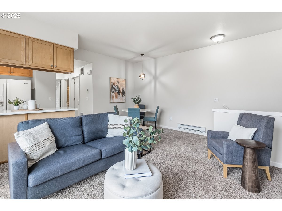 Photo #5: 725380491 Listing: Photo #5