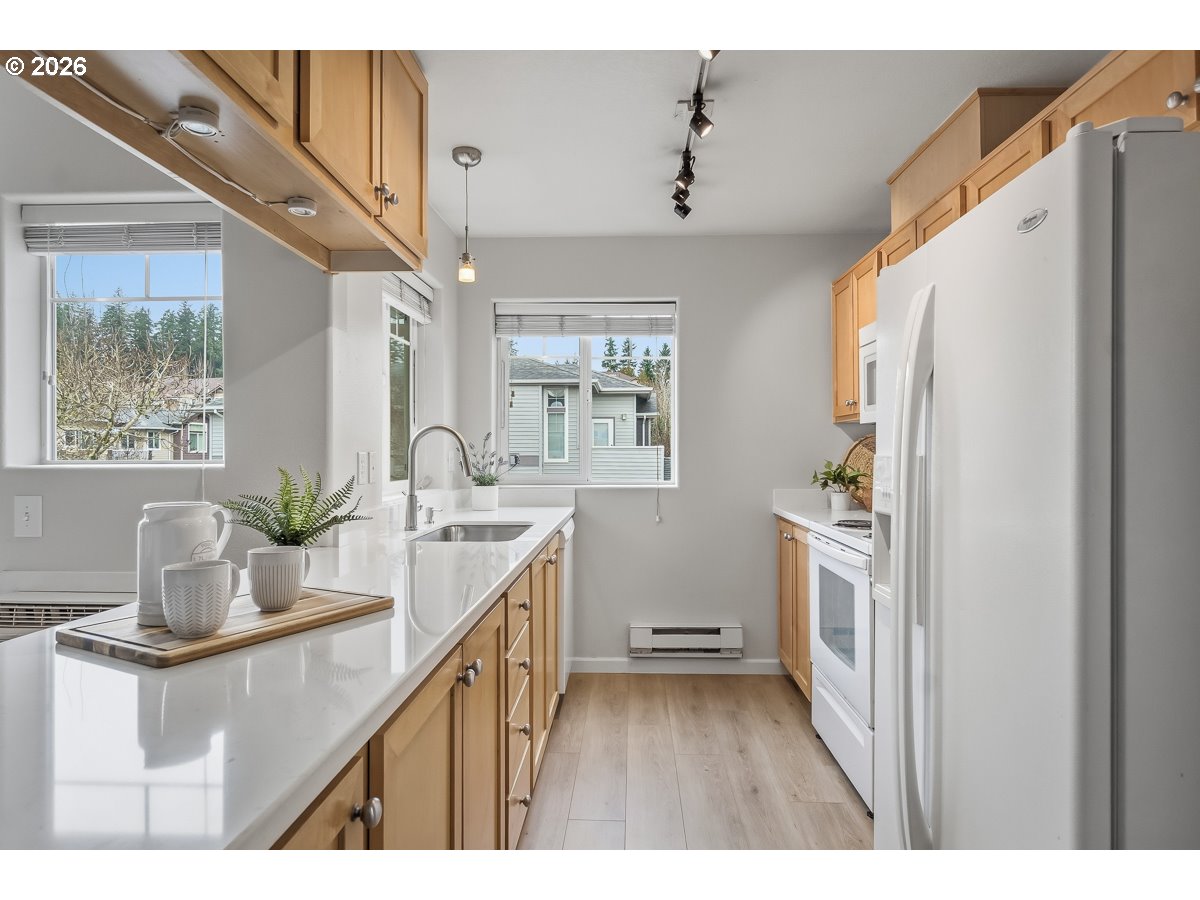 Photo #8: 725380491 Listing: Photo #8