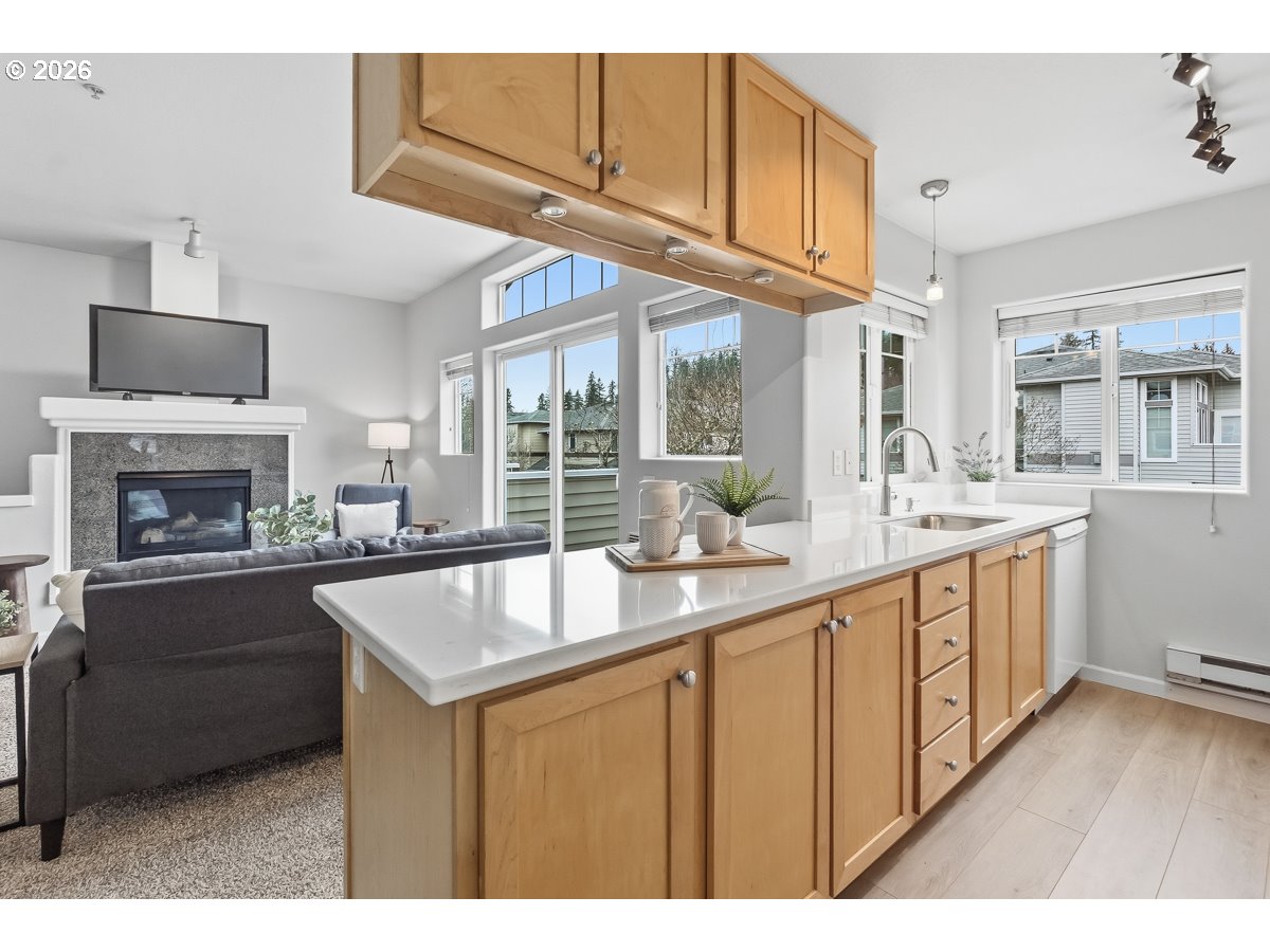 Photo #7: 725380491 Listing: Photo #7