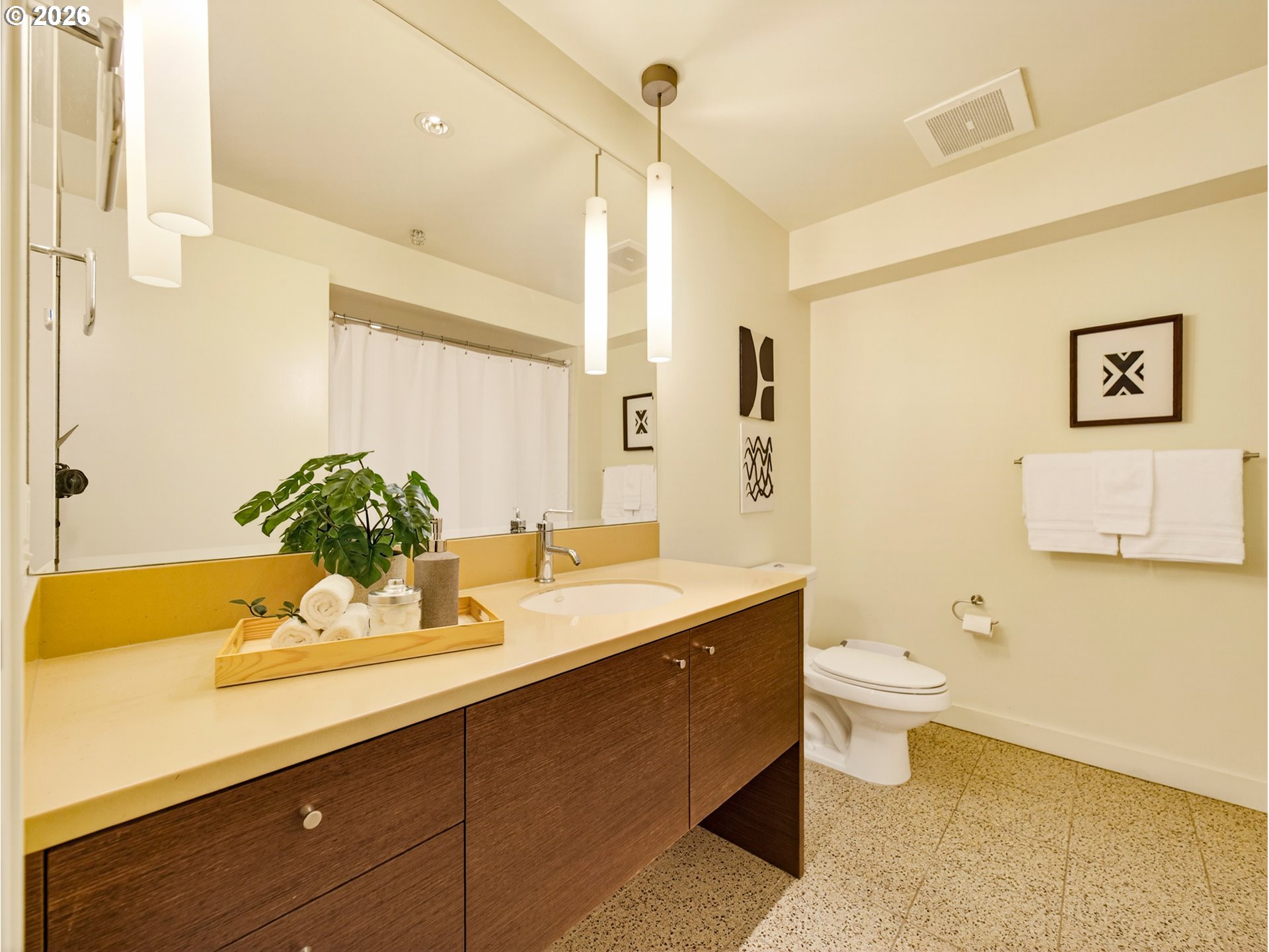 Photo #6: 726820791 Listing: Photo #6