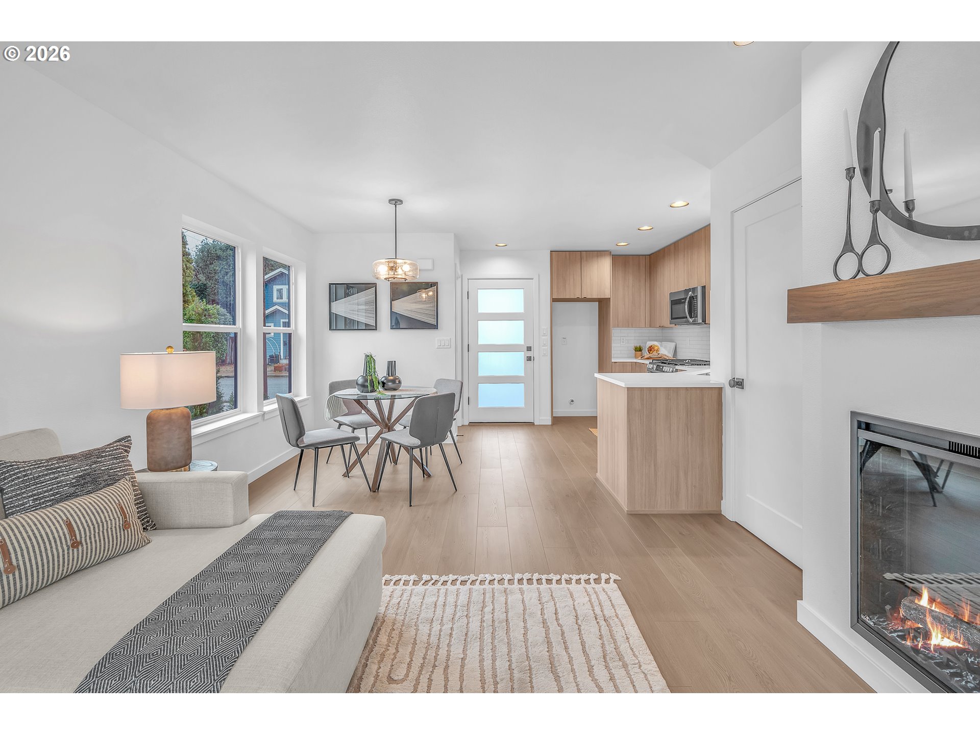 Photo #7: 727004371 Listing: Photo #7